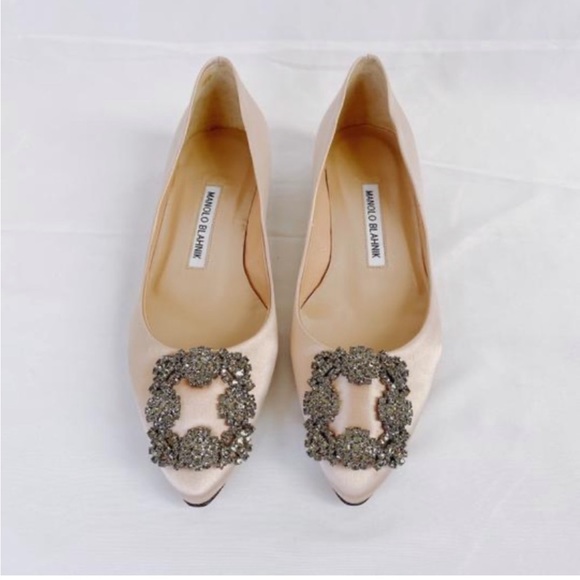 Manolo Blahnik Hangisi crystal embellished satin ballerina flats